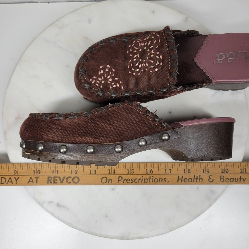 VTG Mudd Embroidered Mules Womens 9 Brown Floral Rivets Wooden Platform Y2K - Picture 7 of 14